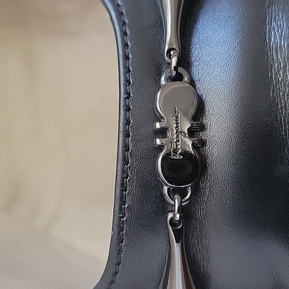 Ferragamo - Picture 2 of 7